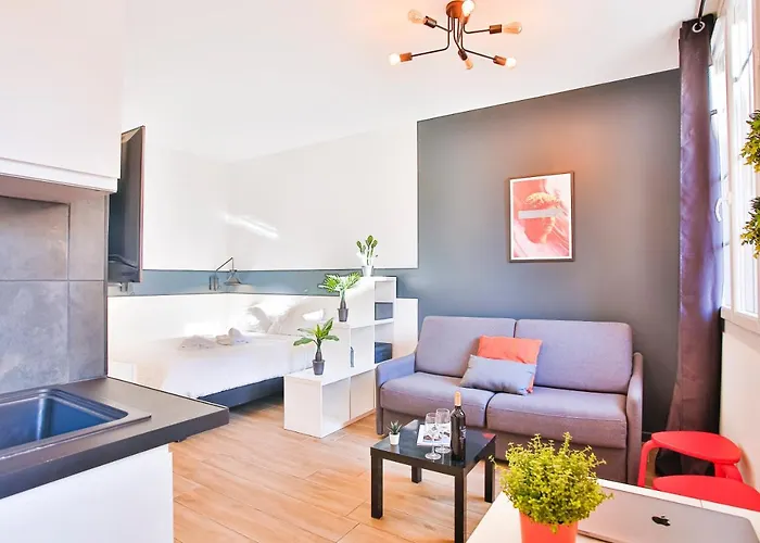 Studio Parce que Toulon - 60m gare - Hypercentre - Clim - Wifi - La Porte Bleue 1